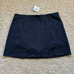 American‎ Eagle Black Mini Skort Women’s Large Stretch Built In Shorts Slit NWT
